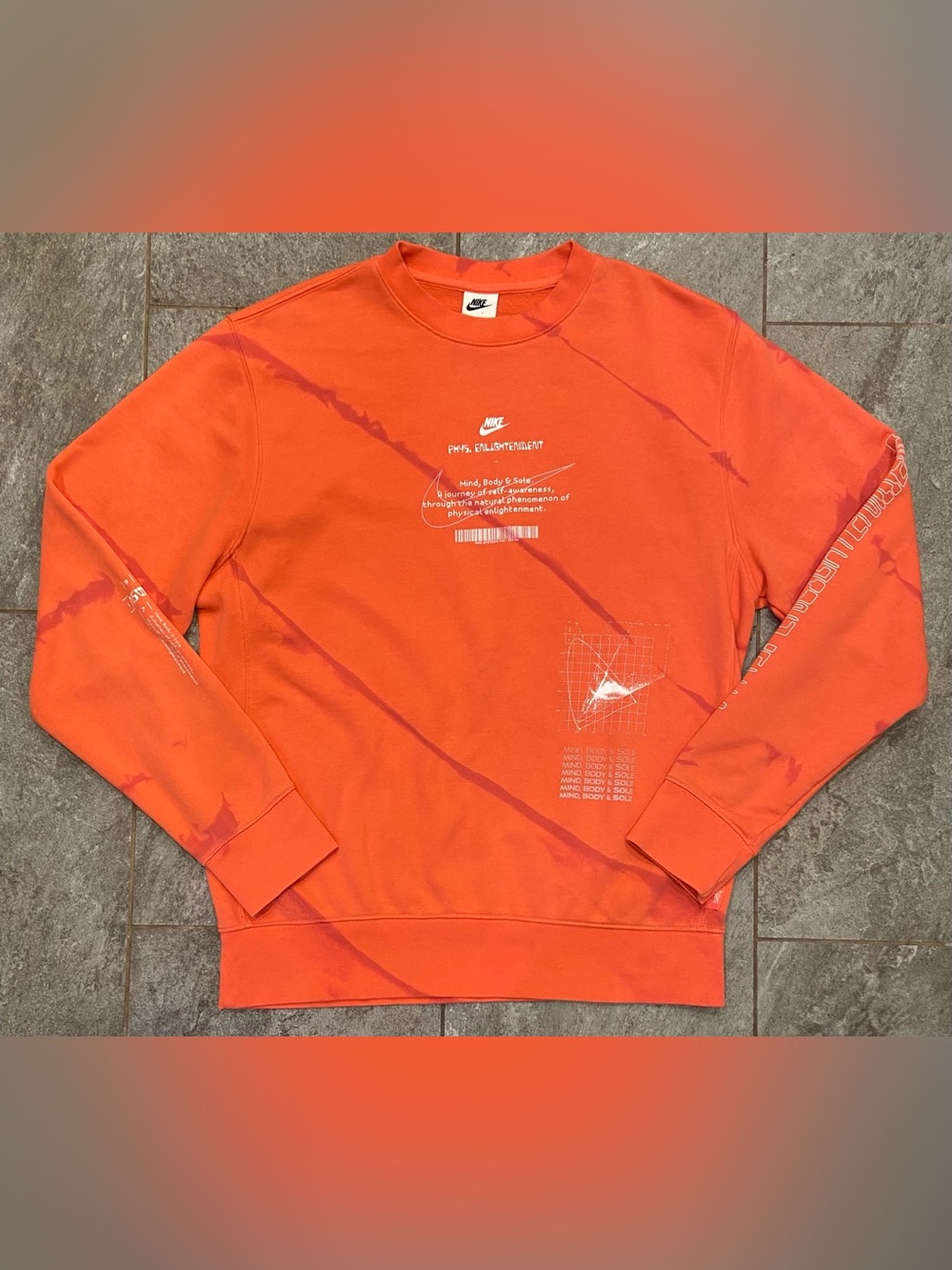 Rare Nike Dri Fit Rustic Coral Imagery Crewneck - Men’s Medium NWOT Never worn.